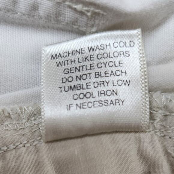 Christopher & Banks Beige Capri Cargo Pants with pockets Women's size 4 - Picture 5 of 8